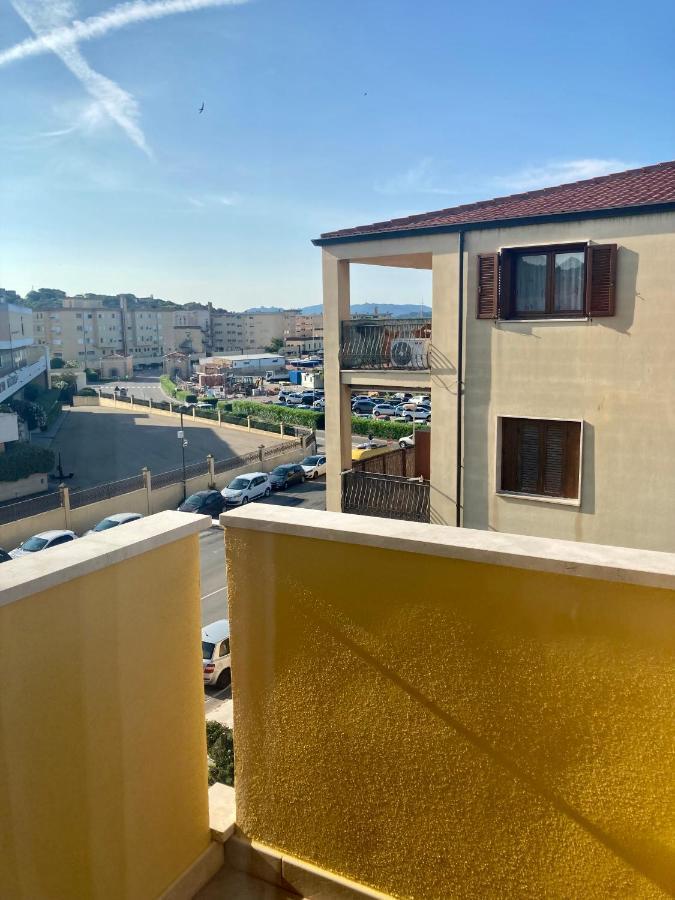 Appartamento Tizzy La Maddalena  Exterior photo
