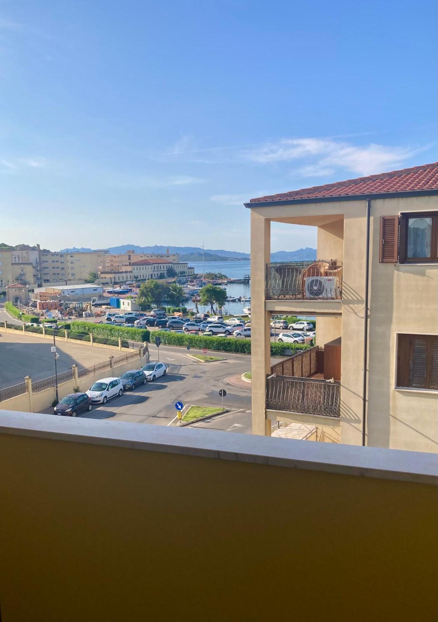 Appartamento Tizzy La Maddalena  Exterior photo